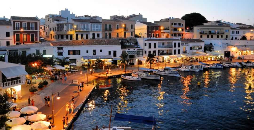 Spain: A Diverse Tapestry of Culture, Cuisine, and Climate Draws Global Travelers